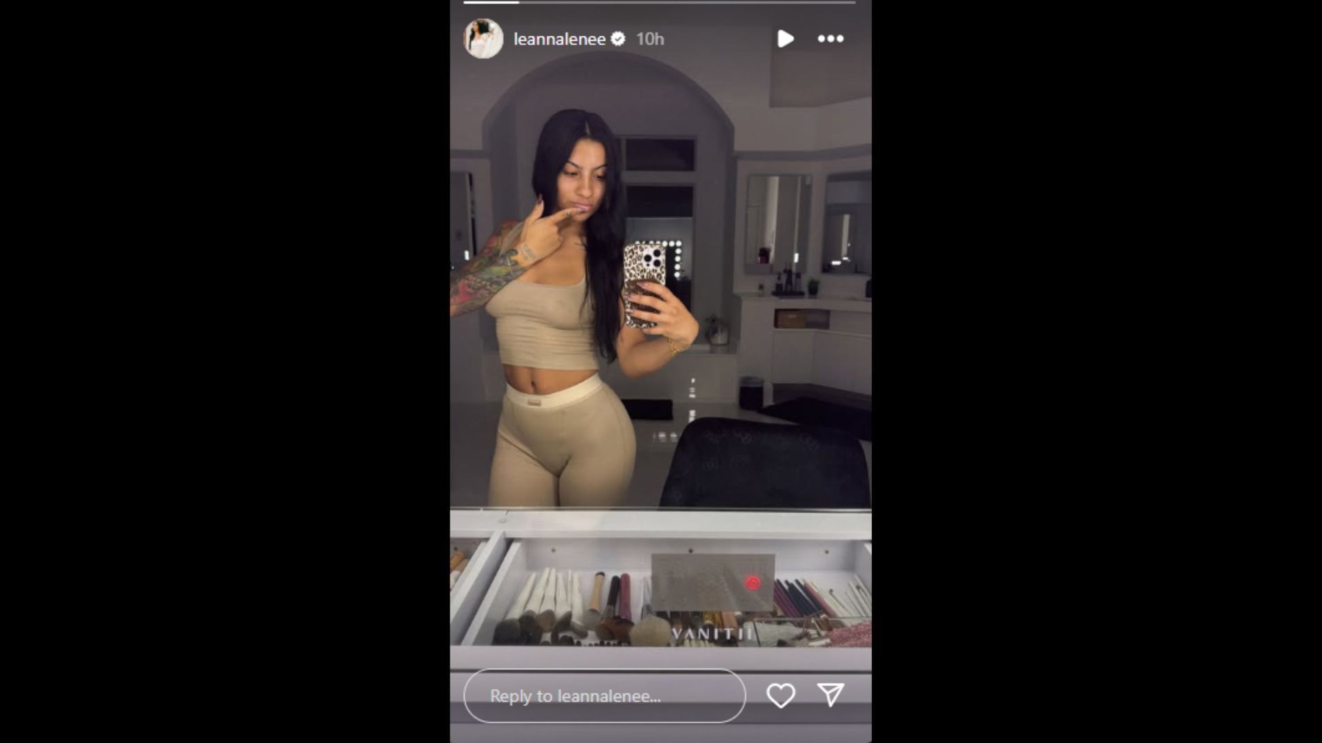 Travis Hunter&rsquo;s wife Leanna, showed off her physique in shapewear. (Photo via Leanna Lenee&#039;s Instagram Story)