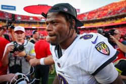 "Man exaggerated and quit on his team": NFL fans react to Lamar Jackson's reported return timeline after Ravens QB suffered hamstring injury vs Chiefs