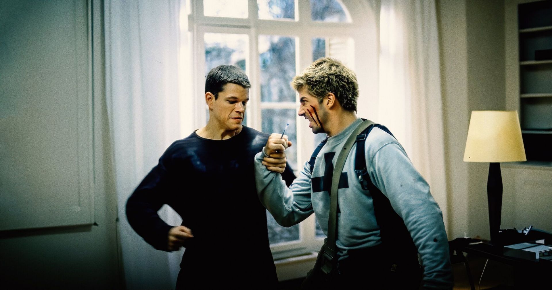The Bourne Identity (2002) (Image via Netflix)