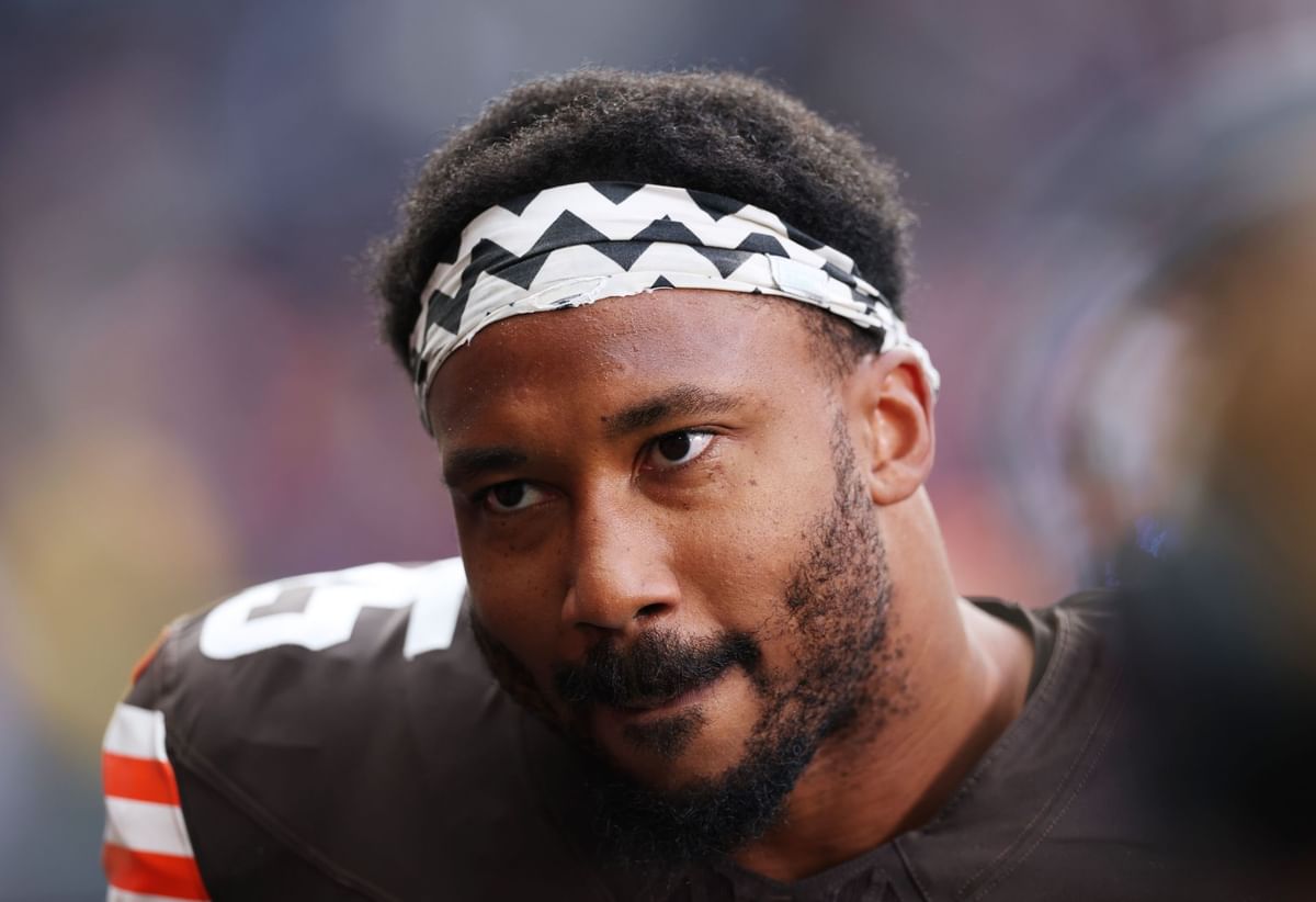Browns star Myles Garrett makes his feelings known after being sackless heading into Week 7