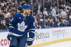 Maple Leafs give NHL analyst "trust issues" after barely edging out win over Sabres: "They have looked leaky"