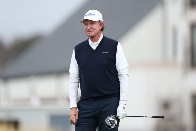 NHL legend Wayne Gretzky shares his love for Scotland and 'how much hockey there is'