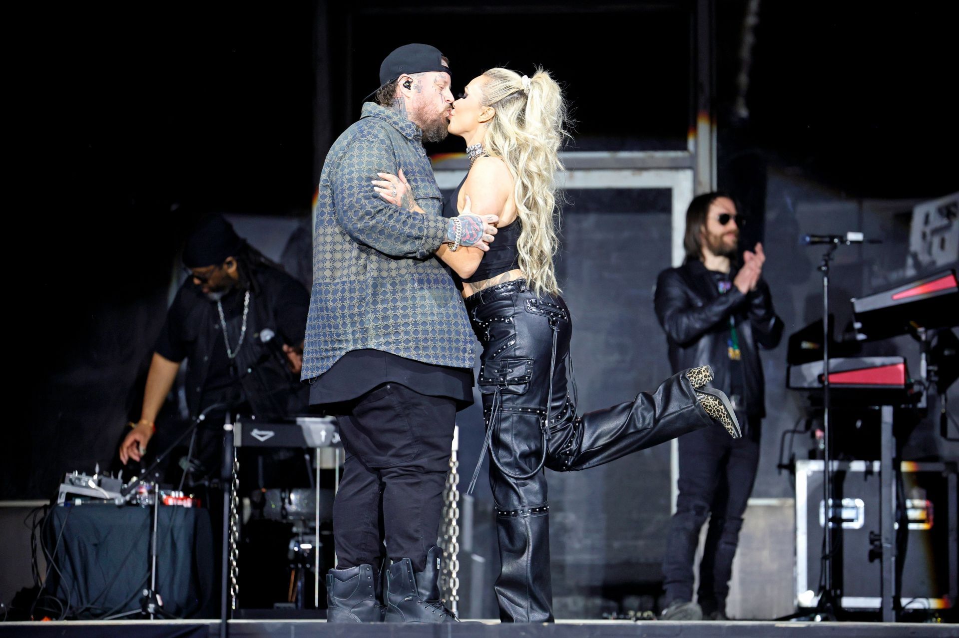 Jelly Roll and Bunnie XO at the 2025 Stagecoach Festival (Image via Getty )