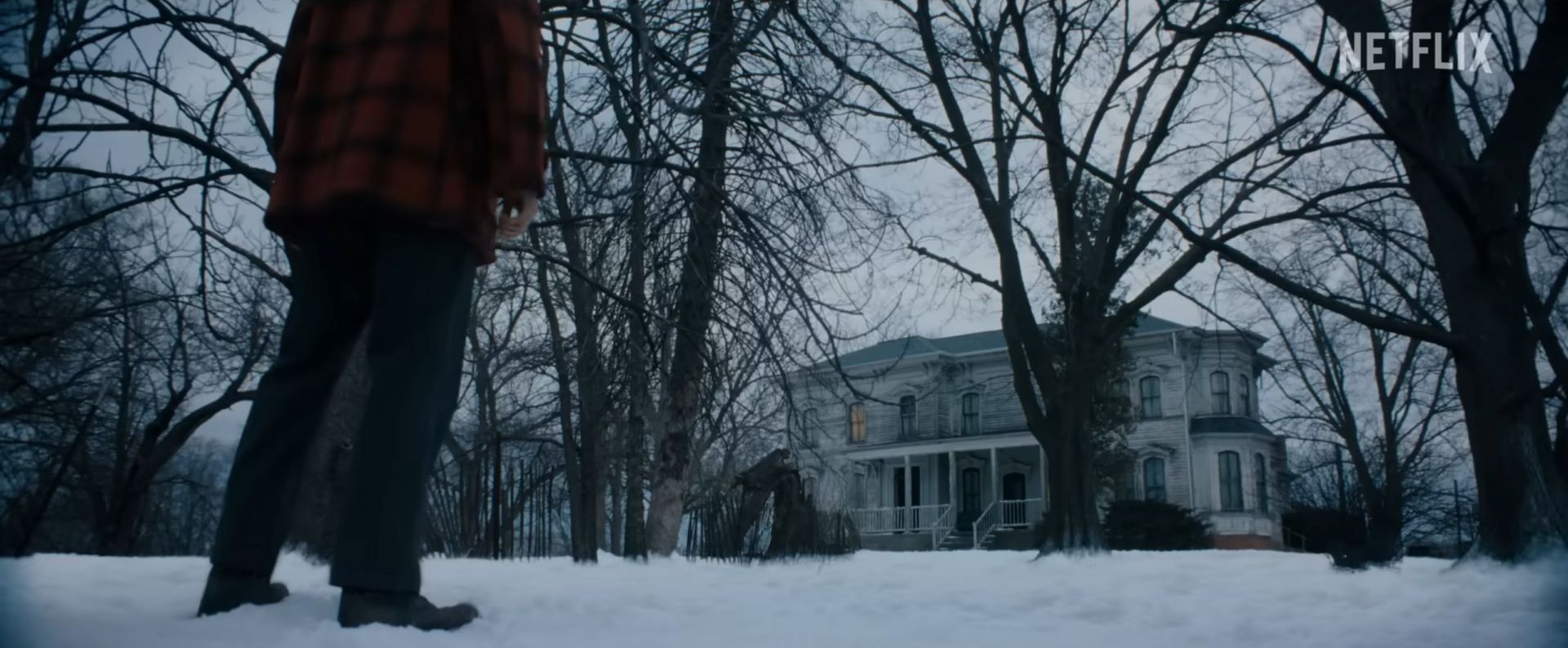 Scene from Monster: The Ed Gein Story (Image via YouTube/@Netflix)
