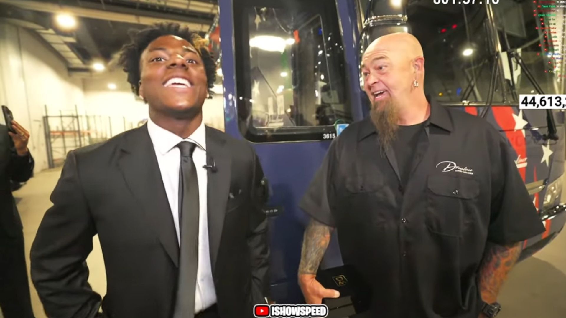 IShowSpeed blesses his bus driver (Image via IShowSpeed/YouTube)