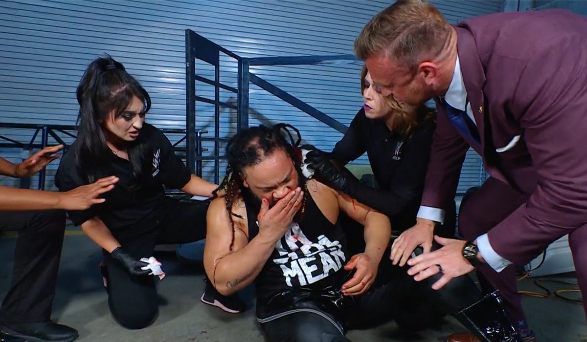 Jacob Fatu got mysteriously attacked backstage on SmackDown. [Image credits: WWE.com]