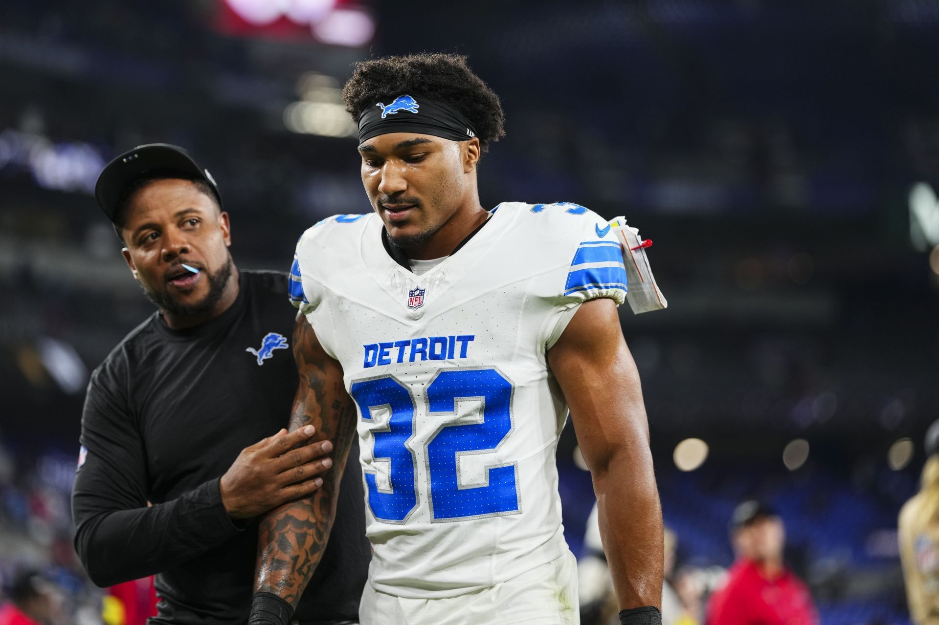 NFL Acusada de 'Campanha Difamatória' Contra Brian Branch: Fãs Revoltados com Vídeo Polêmico!
