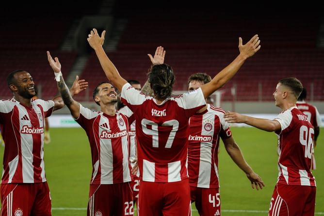 Olympiacos vs AEK Athens Prediction and Betting Tips | October 26th 2025