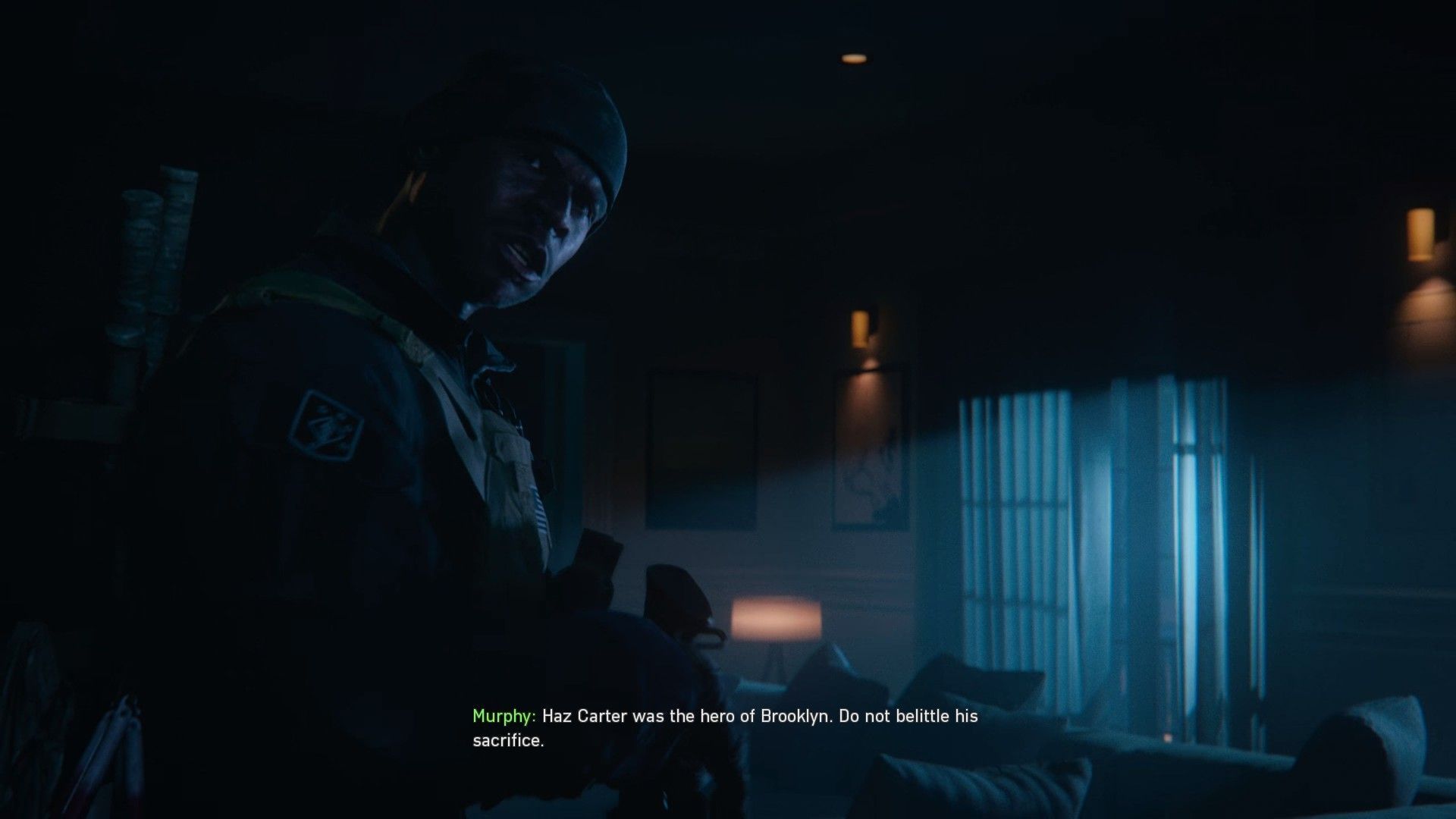 Murphy talking to Mills before the Nile Guard mission.