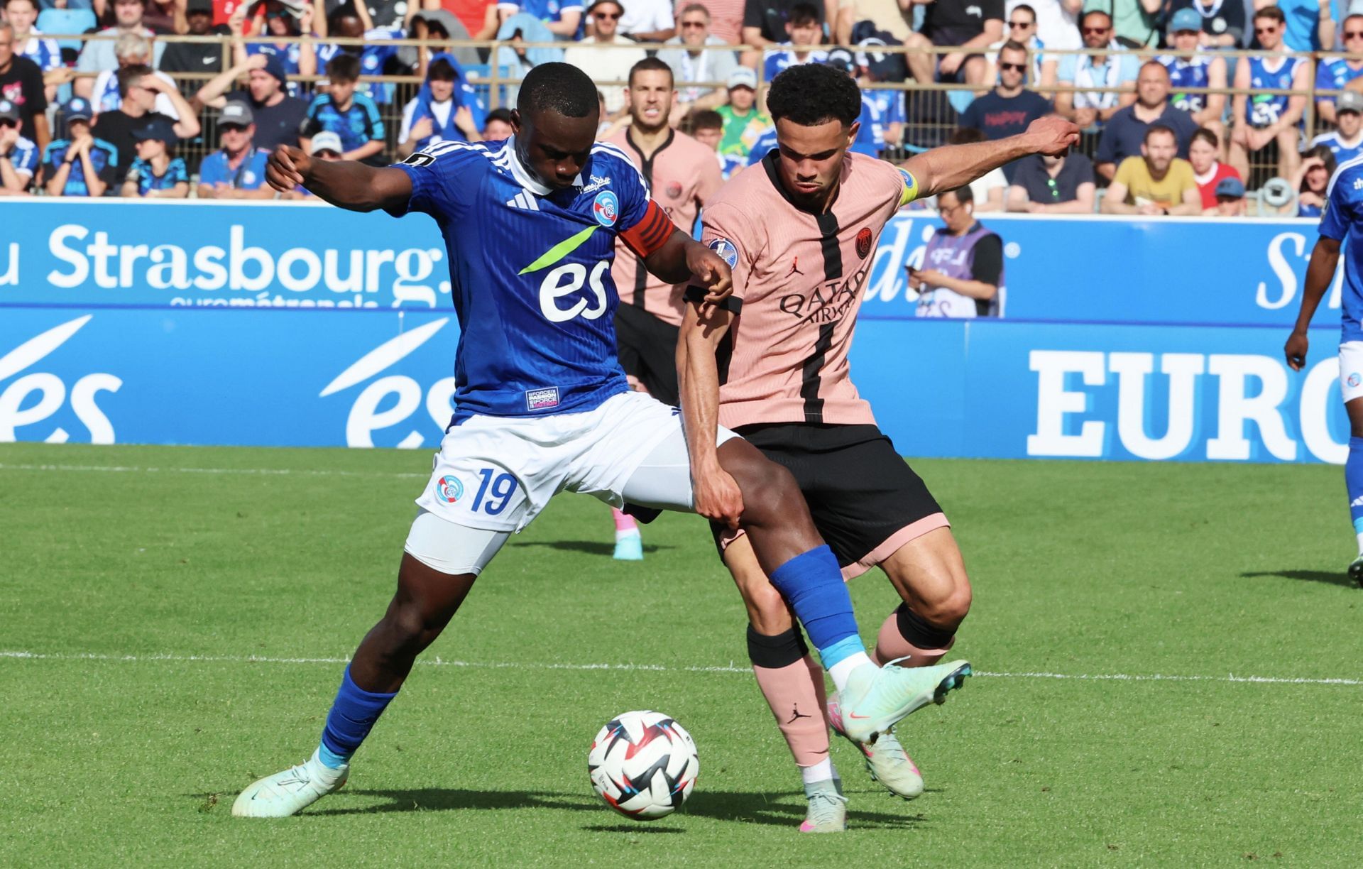 RC Strasbourg Alsace v Paris Saint-Germain - Ligue 1 McDonald