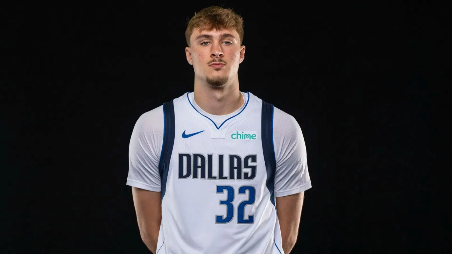 Fans in awe as Cooper Flagg stuns Anthony Davis with block in viral training camp video. (Photo: IMAGN)