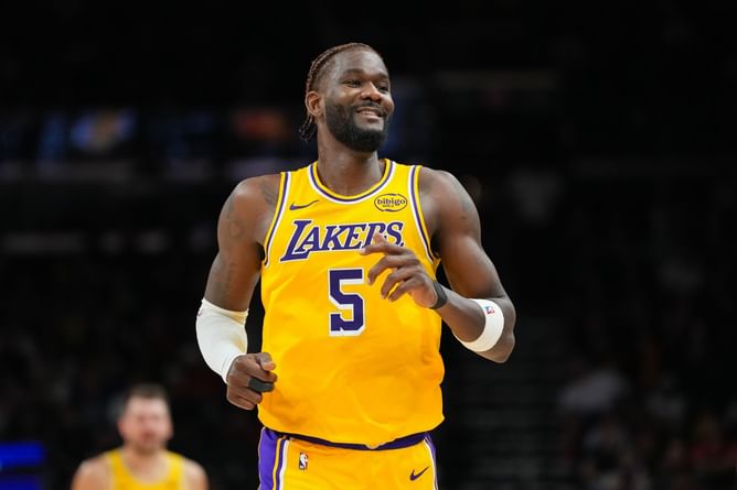 Deandre Ayton Reveals Lakers’ Secret Trick Behind His First Double-Double Night