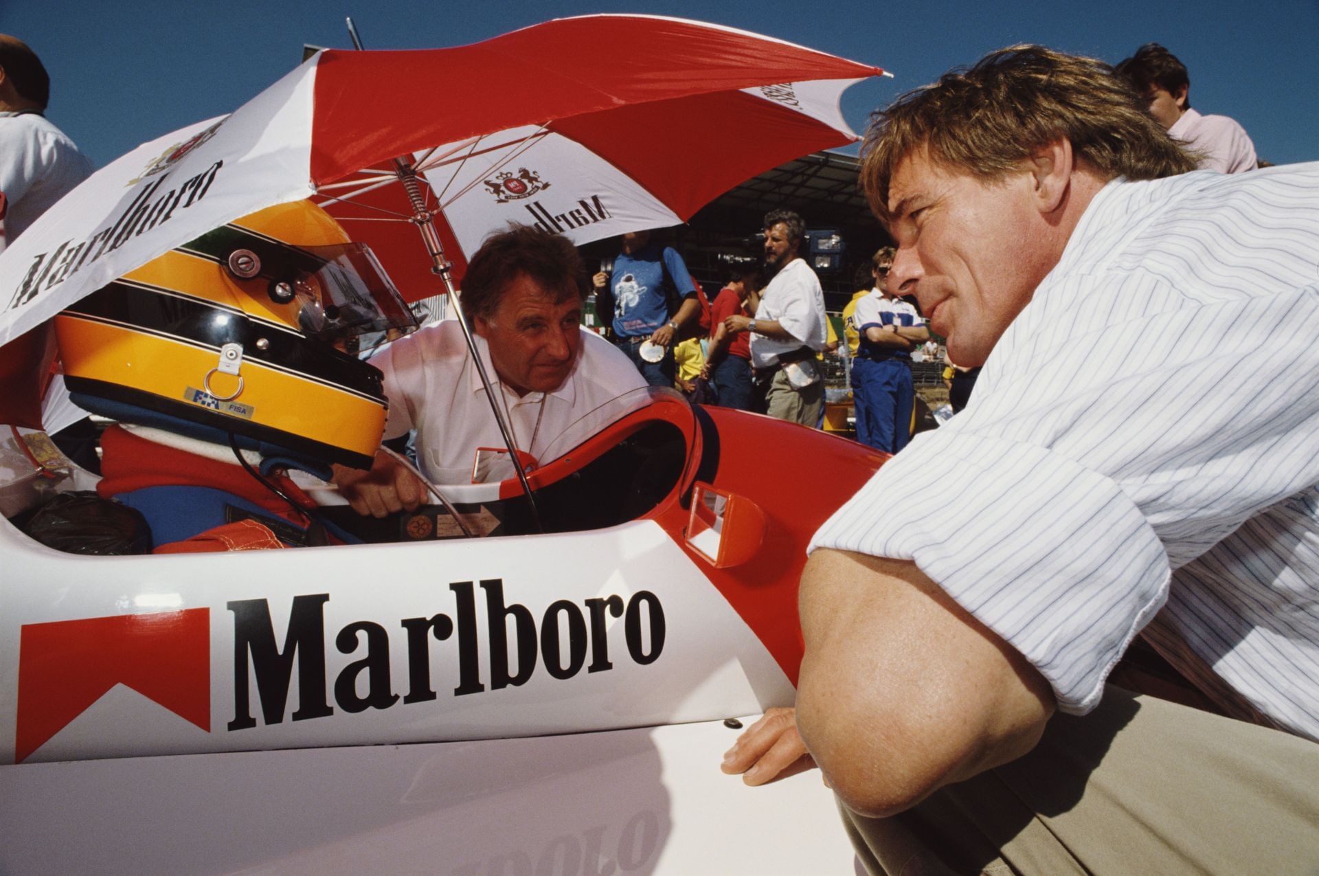 James Hunt and Eddie Irvine before the 1989 International Formula 3000 Championship. Source: Getty