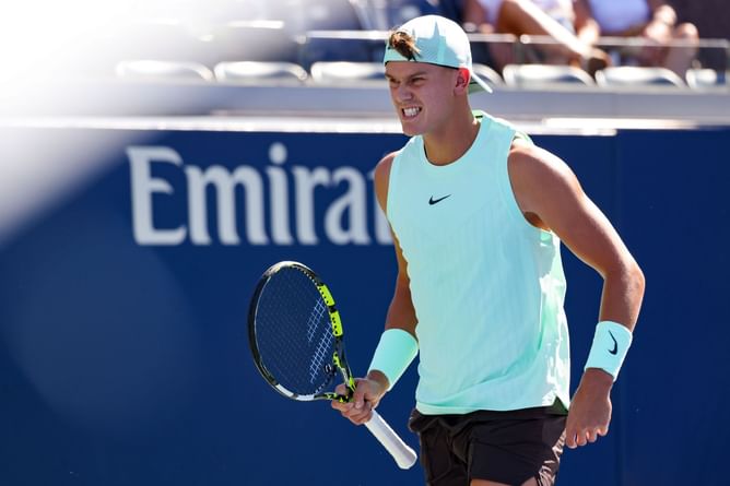 "You want a player to die?" - Holger Rune angrily demands answers about ATP's lack of heat rule as he becomes latest star to struggle in Shanghai