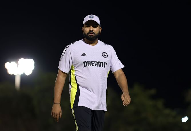Rohit Sharma cuts angry look as security guard tries to stop young fan from meeting him ahead of AUS vs IND 2025 series [Watch]