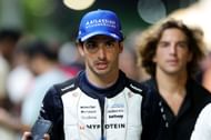 Williams' Carlos Sainz walking in the paddock after the qualifying for the 2025 F1 Grand Prix of Singapore - Source: Getty