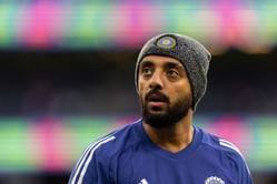 Tim David sports a smile after Varun Chakravarthy cheekily bails out of run-up in AUS vs IND 2025 2nd T20I [Watch]