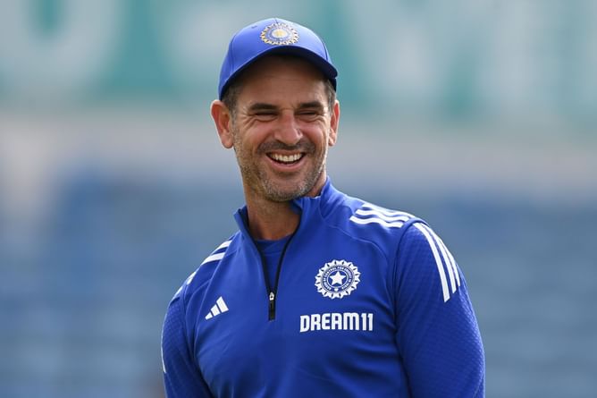 "Sometimes we expect too much" - Ryan ten Doeschate backs India's bowlers after West Indies fight back on Day 3 of Delhi Test