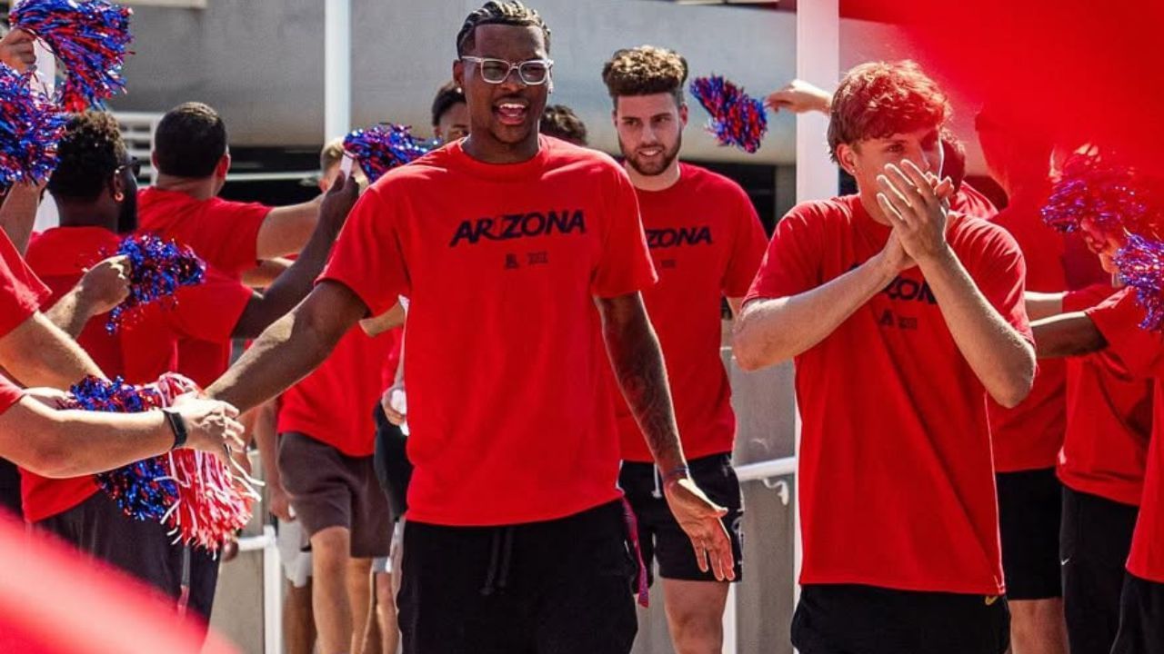 "Nice to see my nephew": Shaquille O'Neal shouts out LeBron James' son, Bryce, and wife, Savannah James, at Arizona's Red-Blue showcase