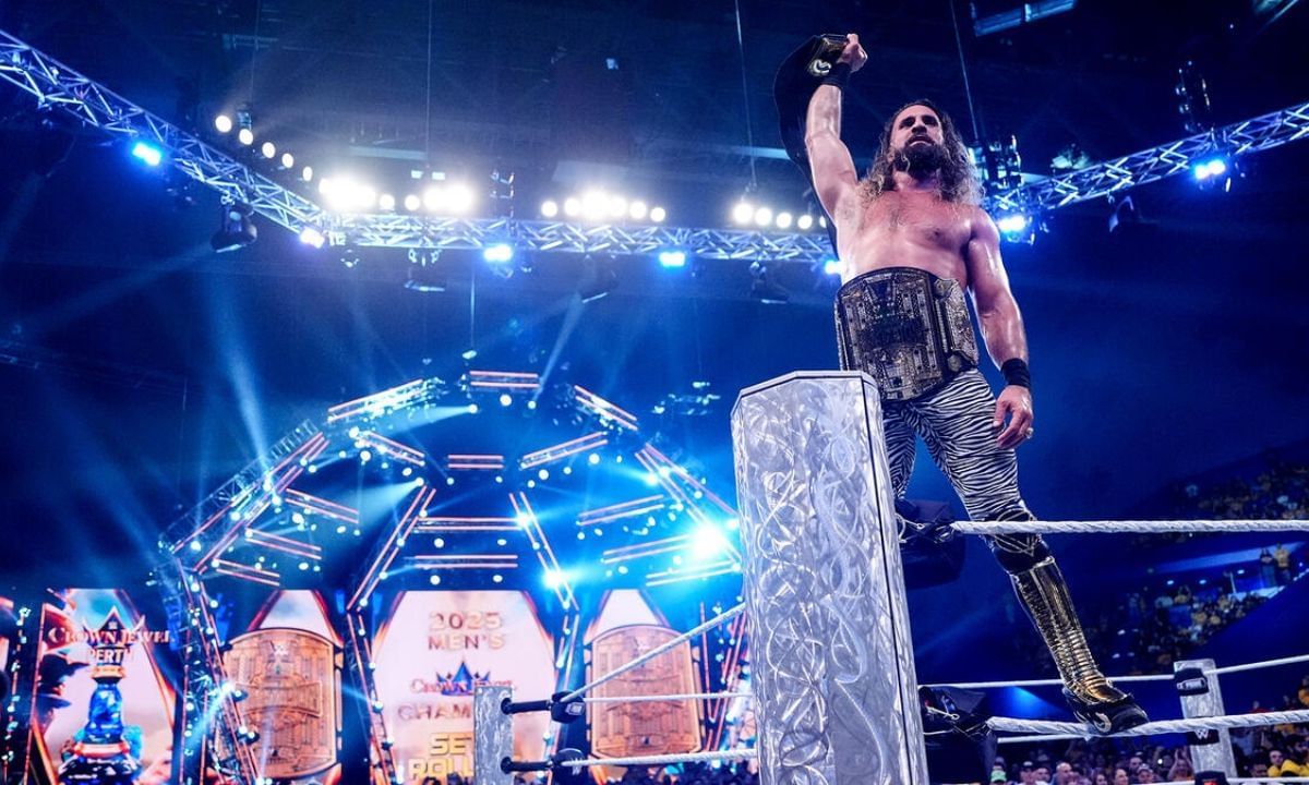 WWE World Heavyweight Championship, Seth Rollins. [Photo credit: WWE.com]