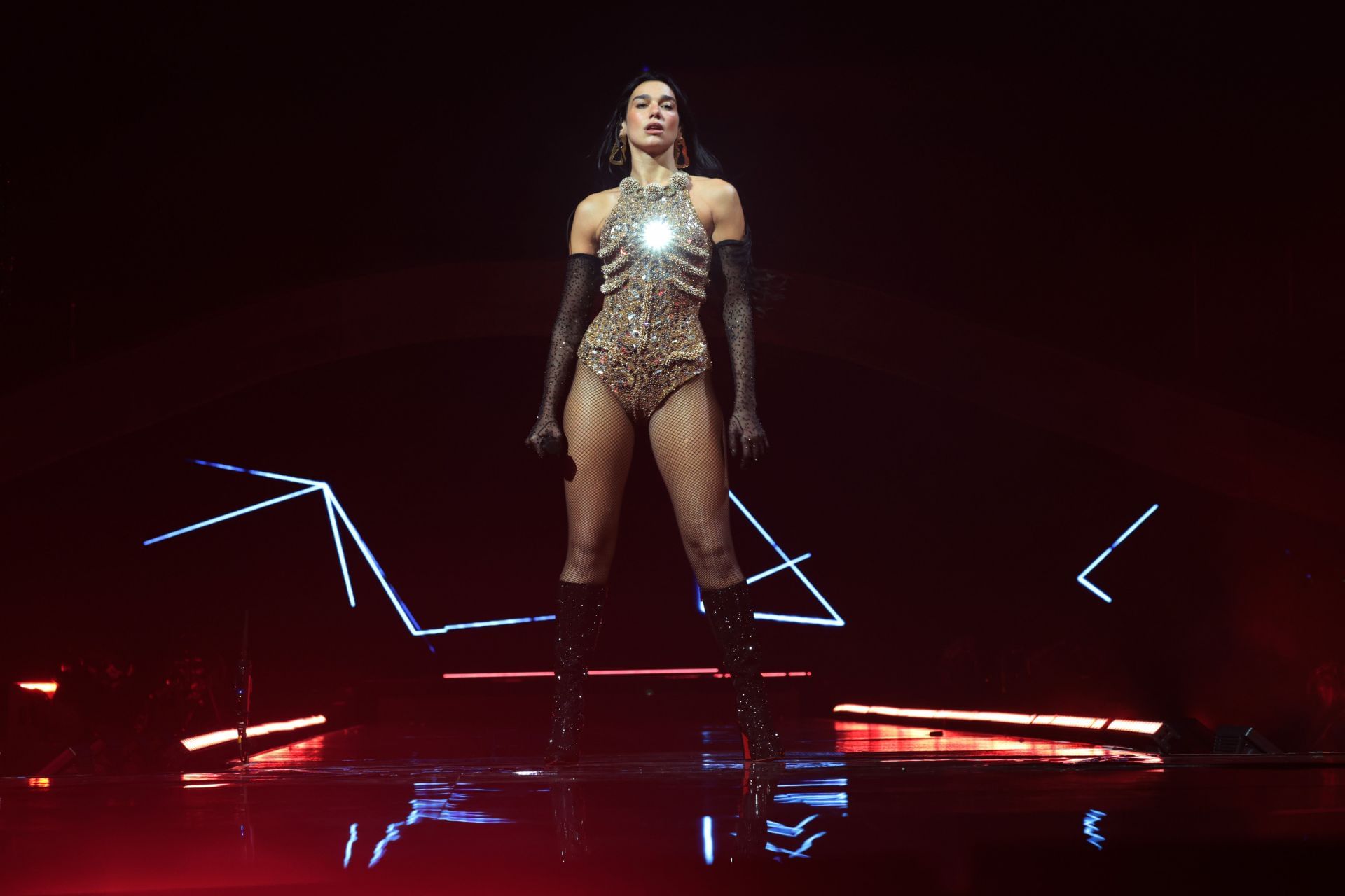 Dua Lipa Radical Optimism Tour (Image via Kevin Mazur/Getty Images)
