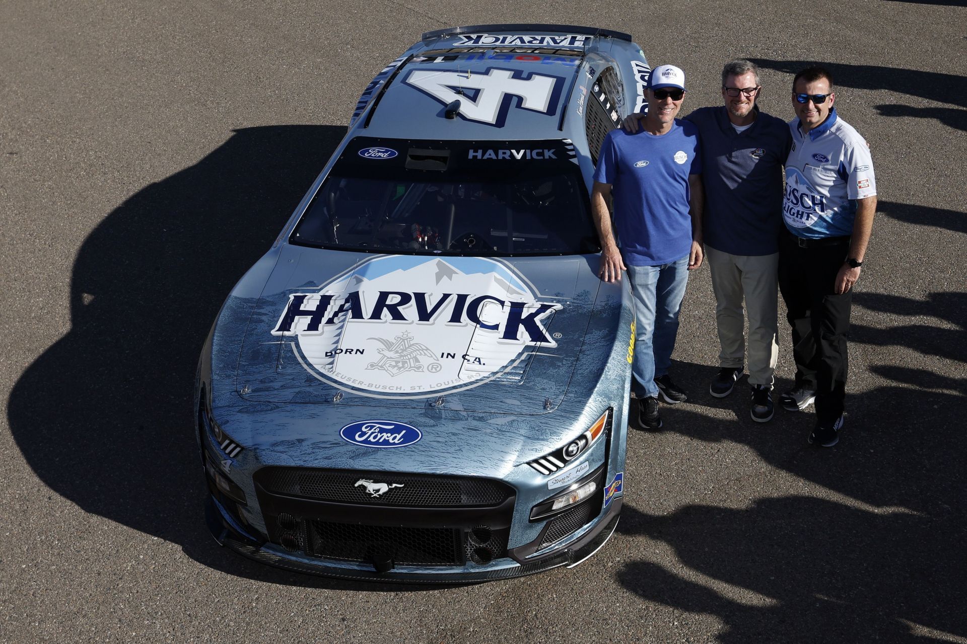 From left to right: Kevin Harvick, Dale Earnhardt Jr., Rodney Childers - Source: Getty