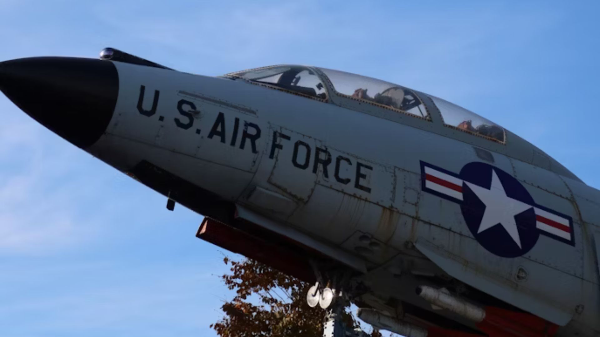 Tricia Todd was a mom, Air Force veteran, and nurse (Image via Unsplash/ @ Theo)