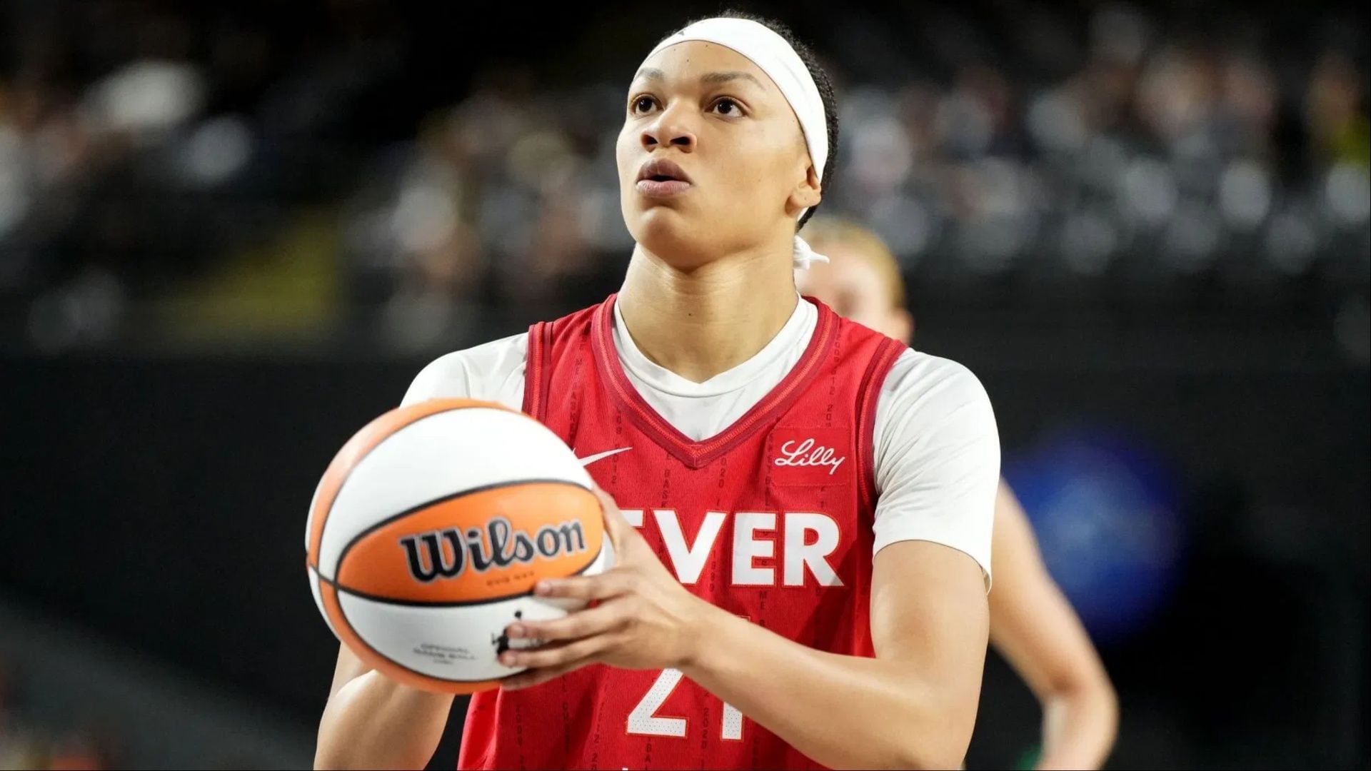 Fever Star Makayla Timpson Sparks Buzz With Heartfelt Response To Loved-Up Tribute From Ex-FSU Teammate. (Photo: GETTY)