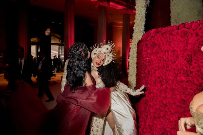 “Evidence of her stopping bags”: Netizens react to Cardi B reportedly calling Angela Yee mid-air to stop asking Armon Wiggins’ opinion on her feuds
