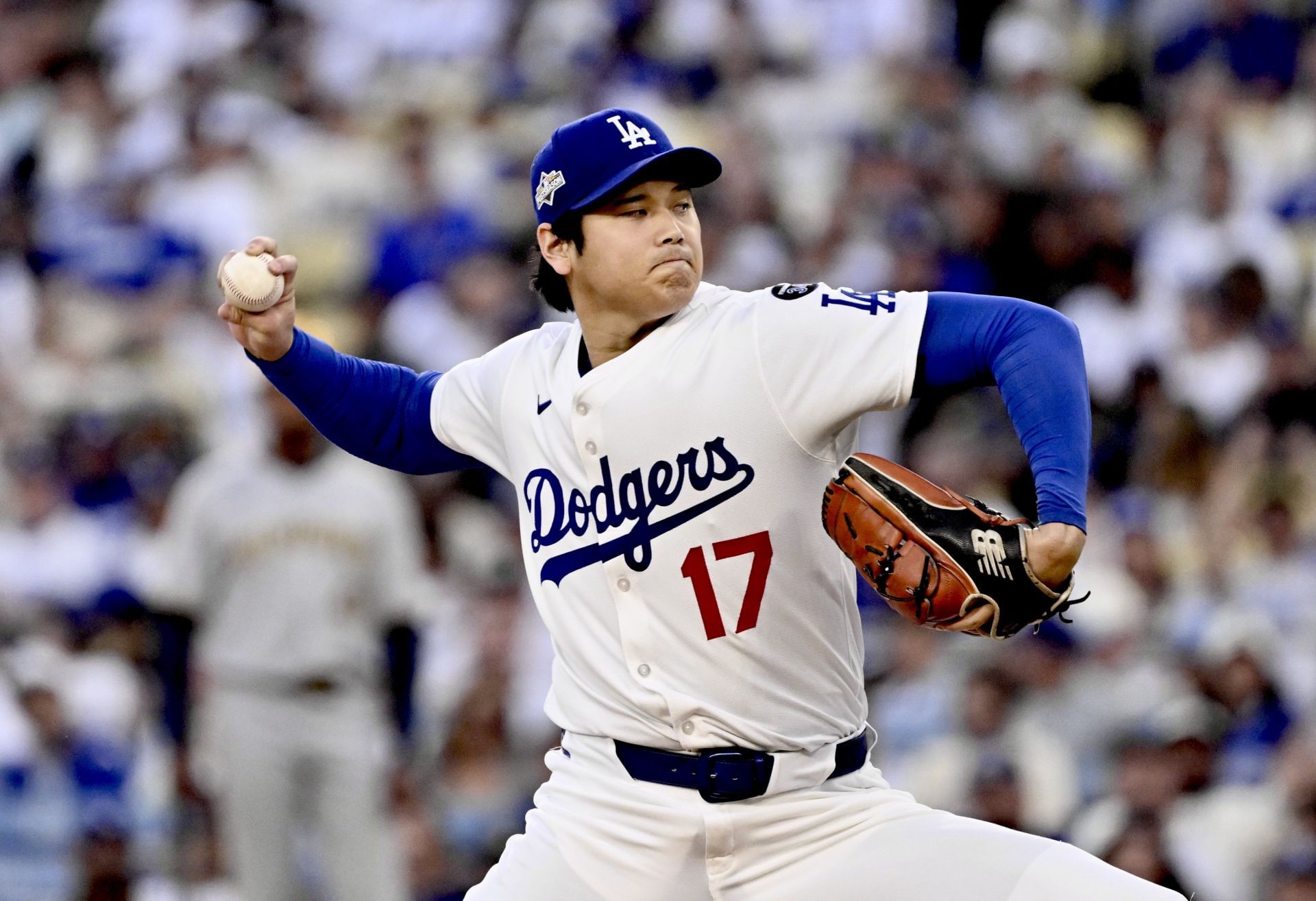 Shohei Ohtani hits three home runs and strikes out 10 batters as the Los Angeles Dodgers defeated the Milwaukee Brewers 5-1 to win game 4 and the NLCS. - Source: Getty