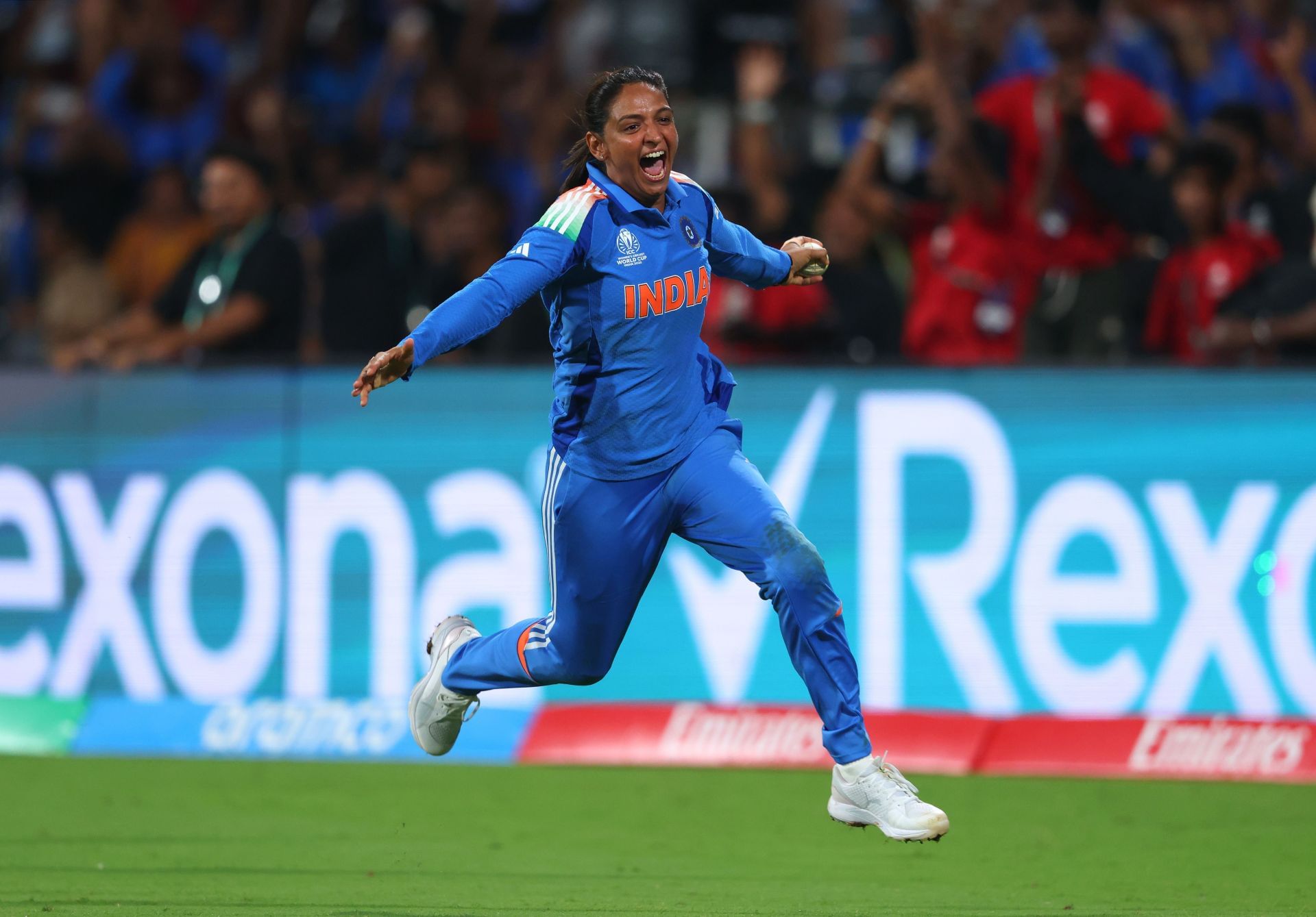 Harmanpreet Kaur đã bắt được quả cuối cùng. (Tín dụng hình ảnh: Getty)