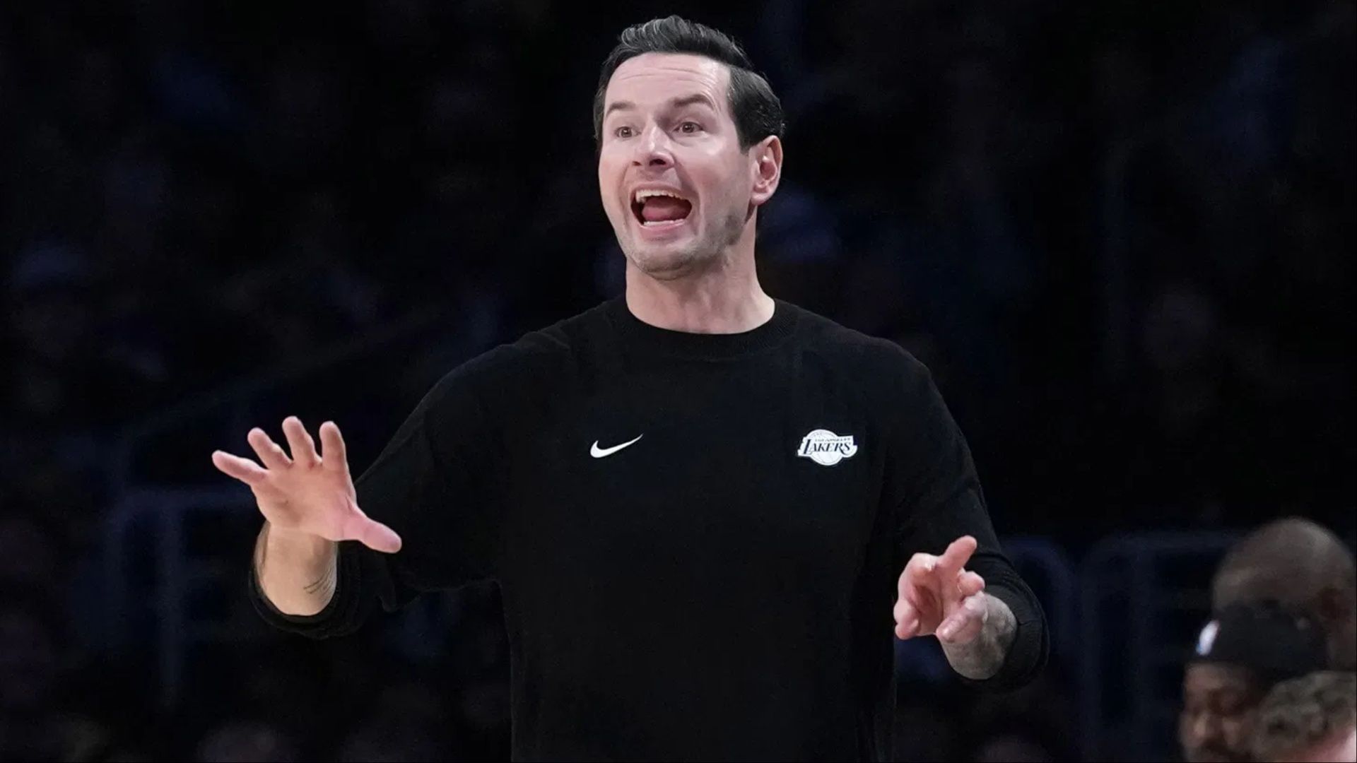 JJ Redick Makes Brutal Lakers Admission With Locker Room Message. (Photo: IMAGN)