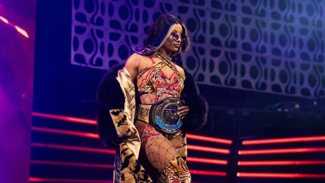 "Spoiler alert" - Ex-WWE star seemingly spoils upcoming Mercedes Mone match in AEW