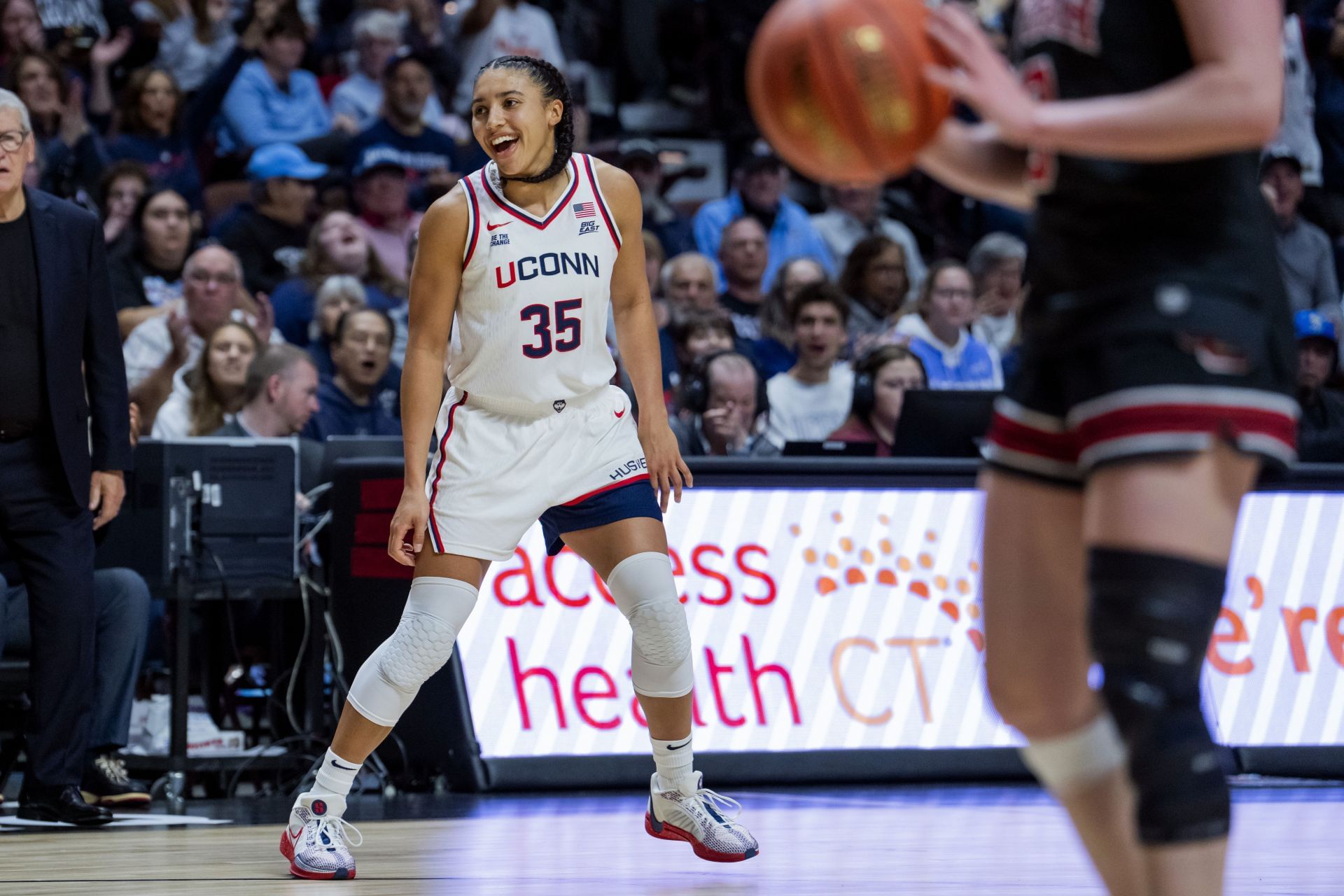 2025 Basketball Hall of Fame Women&#039;s Showcase: Connecticut v Utah - Source: Getty