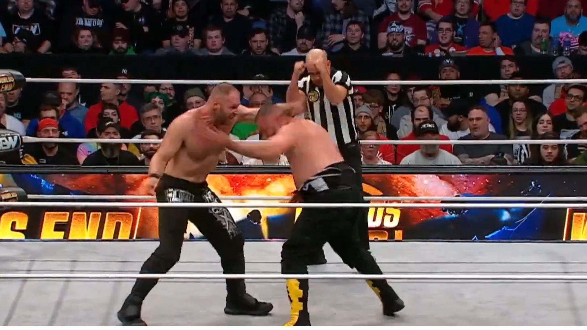 Moxley and Kingston go at it in the final of the 2023 Continental Classic [Image via @AEW on X]