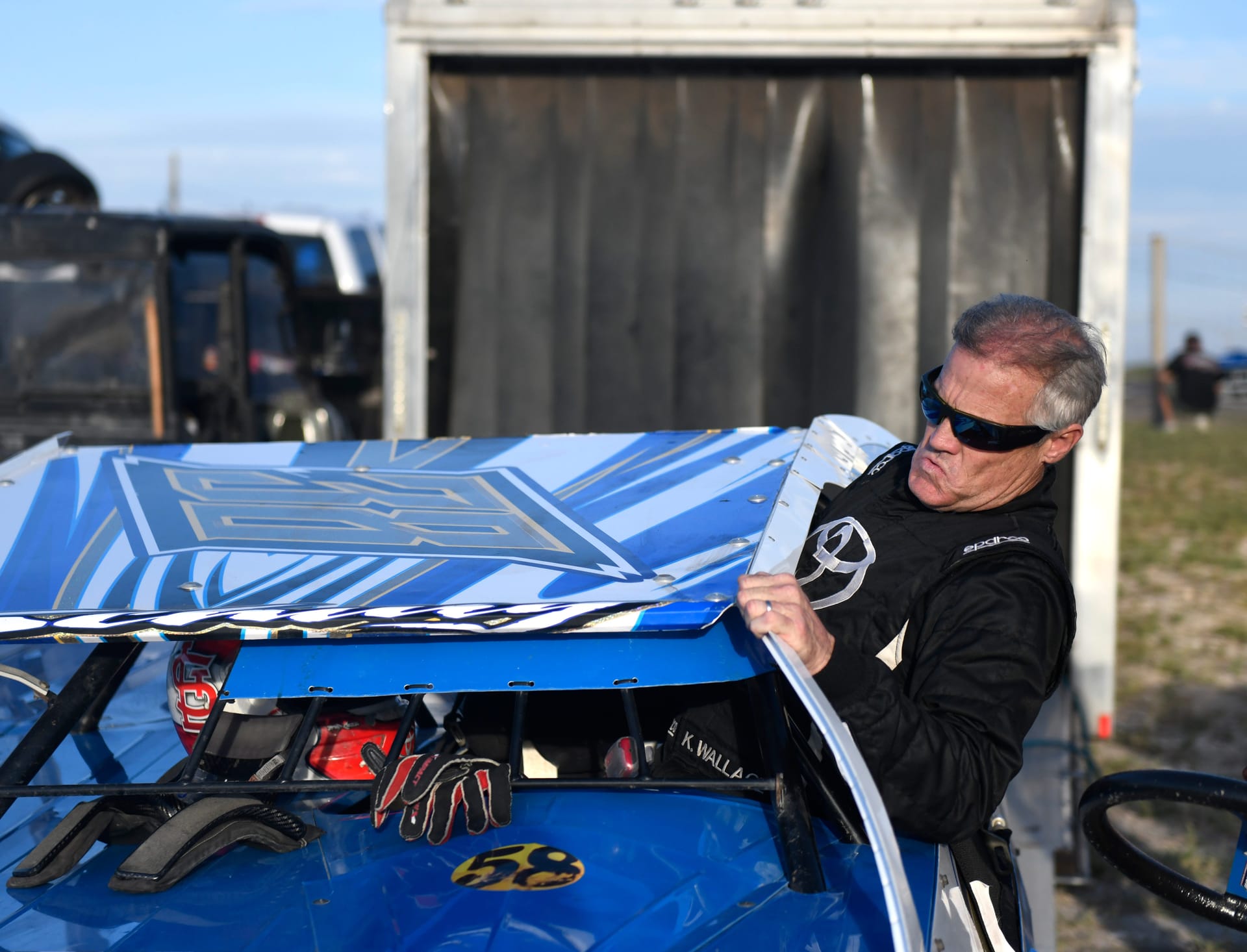 Kenny Wallace gets into his car for 2020 youth go-kart racing in Bishop. Source: Imagn