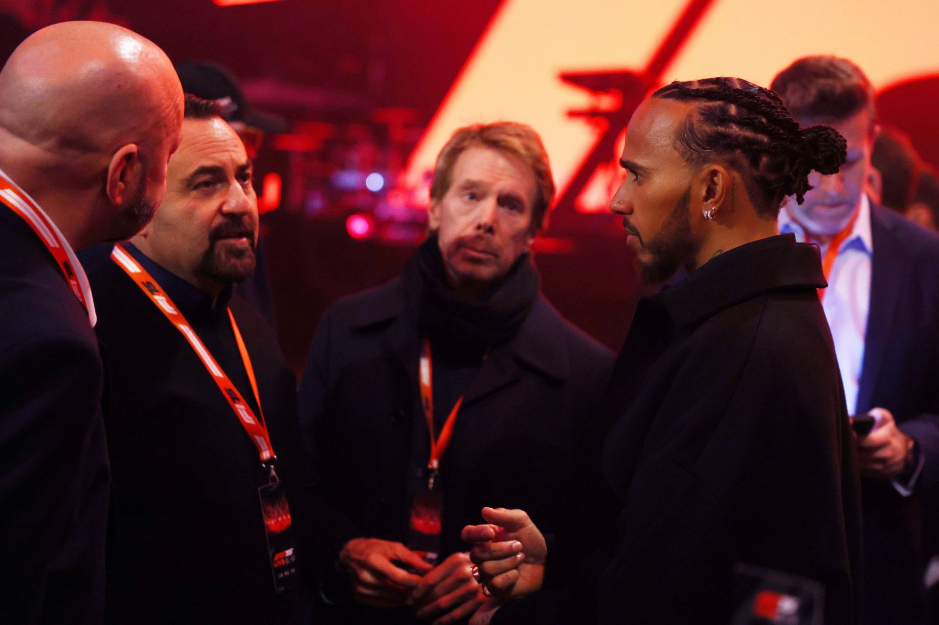 Sucesso Explosivo! Produtor de Lewis Hamilton Sugere Continuação Surpreendente do Filme de F1 com Brad Pitt!