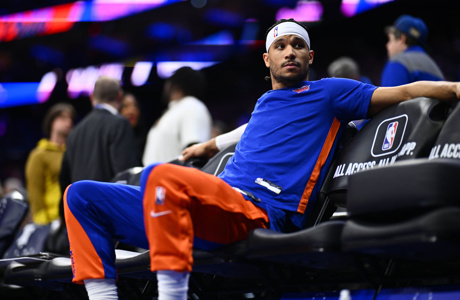 New York Knicks guard Josh Hart (3) sits on the bench - Source: Imagn