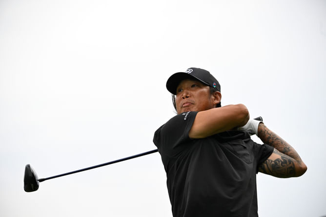 Anthony Kim labels his short game "straight trash' in an honest assessment of his performance at Moutai Singapore Open