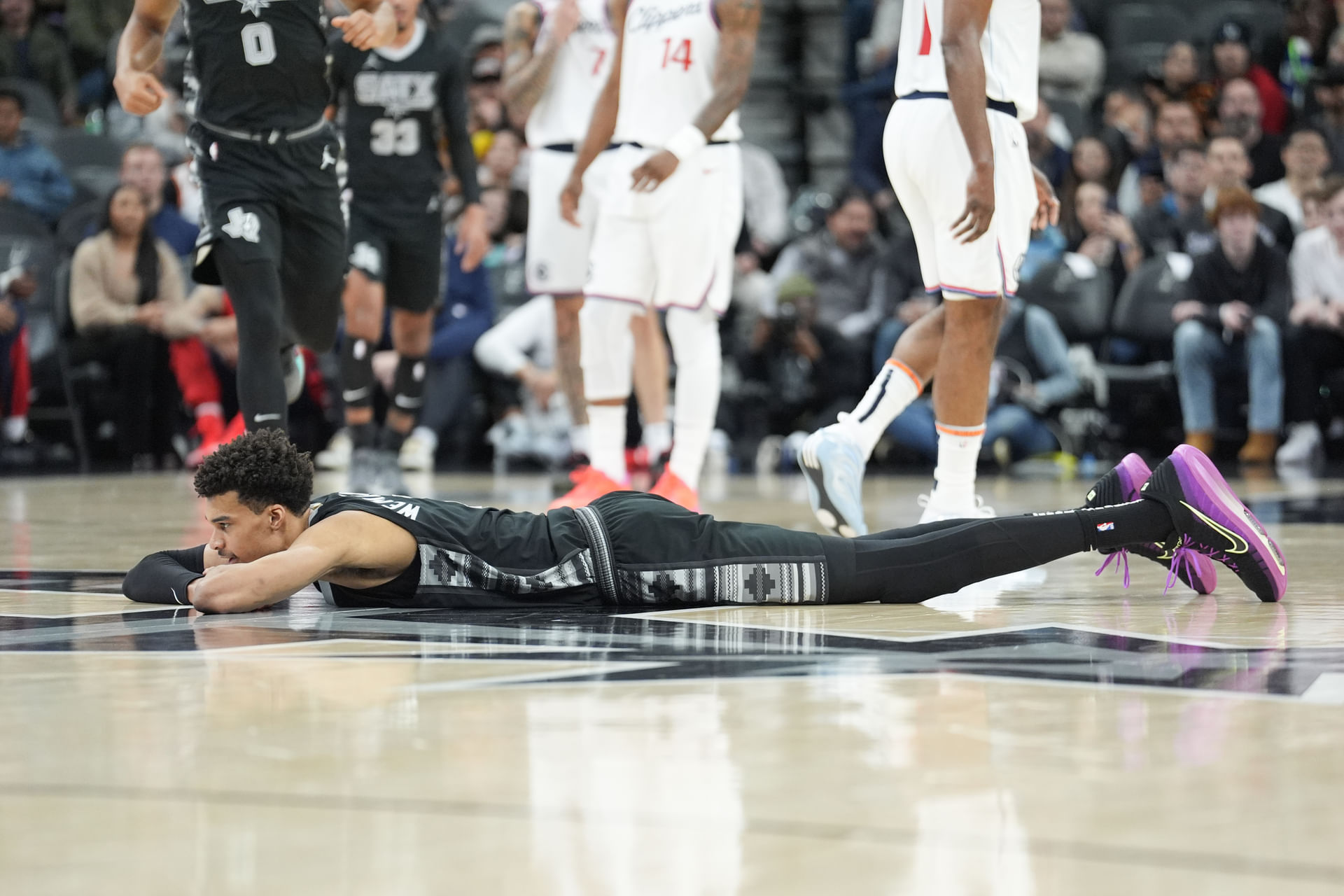 San Antonio Spurs Injury Update: Serious Concerns on Victor Wembanyama, Dylan Harper Status With 4 Listed vs. Kings (Nov. 16)