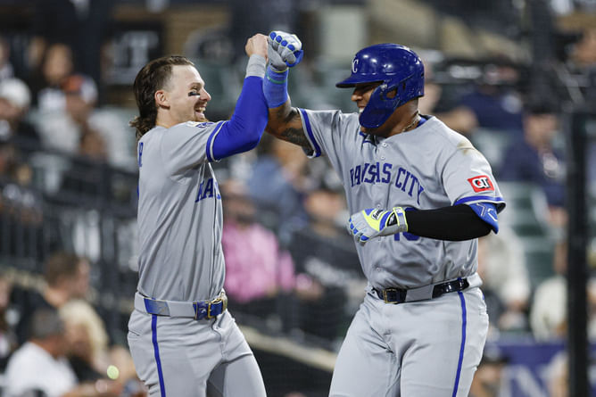 Bobby Witt Jr. reacts to Royals' big decision on Salvador Perez