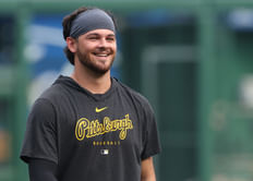 Jared Jones drops 2-word reaction after playful poi spin delivers an accidental hit to the groin