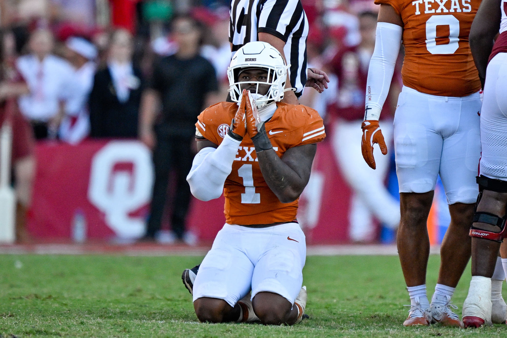 NCAA Football: Texas linebacker Colin Simmons - Source: Imagn