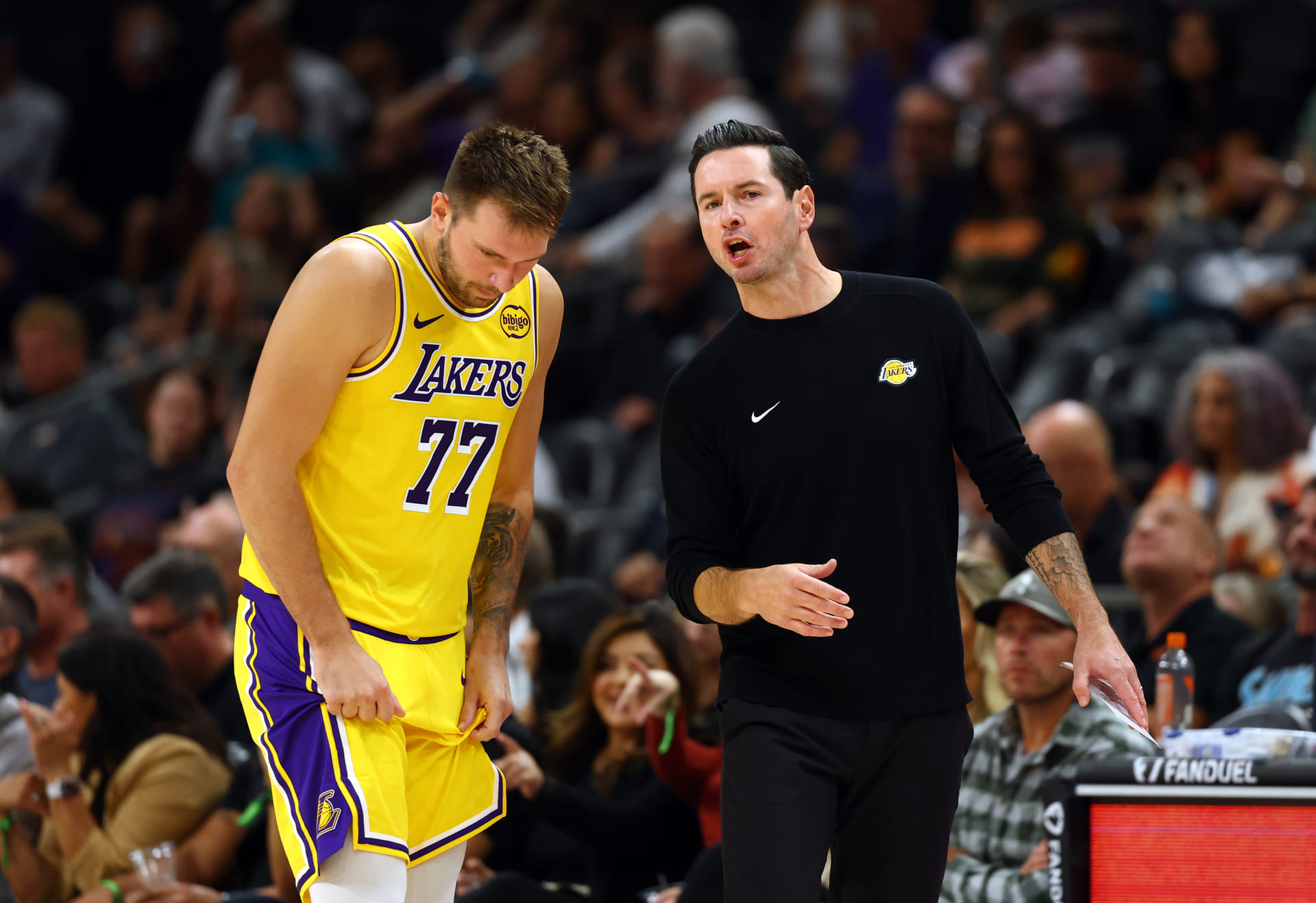 "No trade can save us": Lakers Fans Completely Lose Faith After Thunder Crush Luka Doncic’s Team in Brutal Beatdown