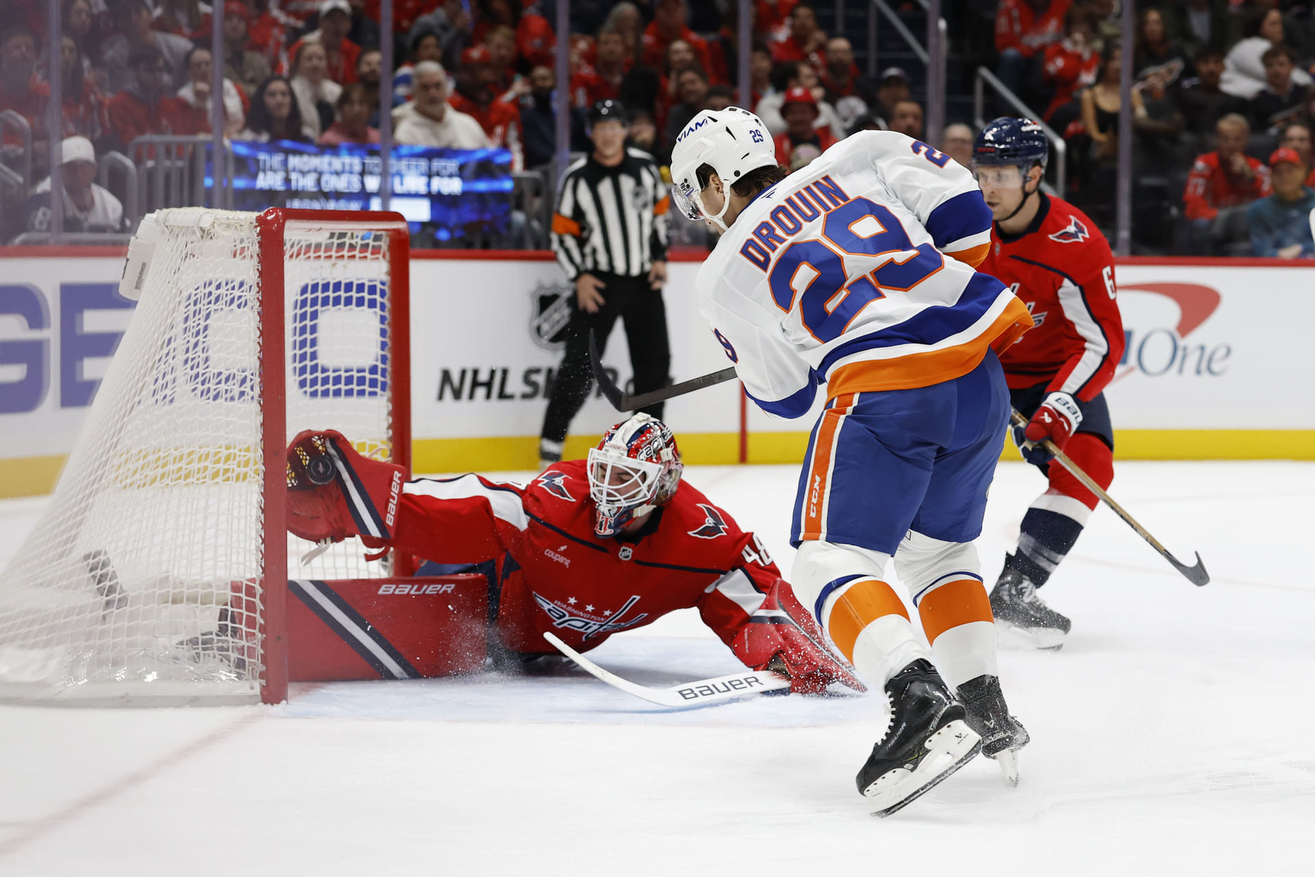 NHL: New York Islanders at Washington Capitals - Source: Imagn