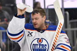 Oilers cushion Calvin Pickard from harsh criticism for 0.800 SV% in 5-4 loss to Blue Jackets