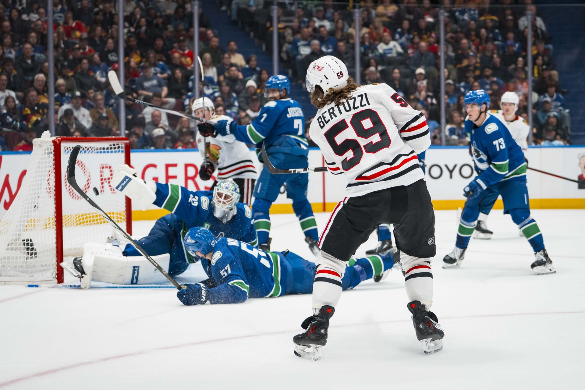 NHL: Chicago Blackhawks at Vancouver Canucks - Source: Imagn