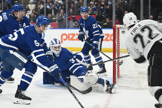 3 least impressive Toronto Maple Leafs players from 4-3 OT loss to LA Kings ft. William Nylander