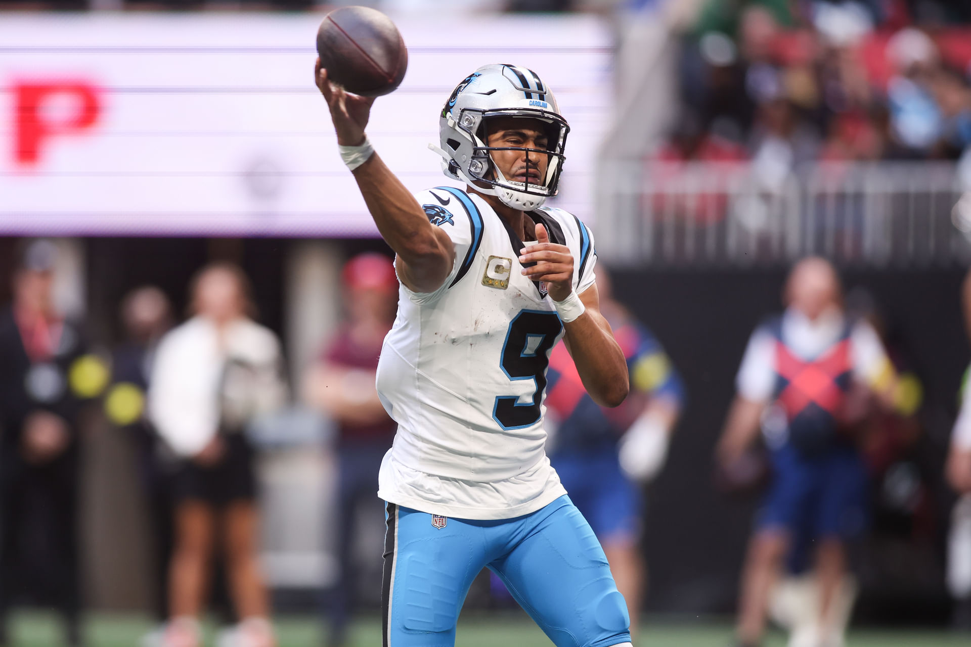 "That did not look good": NFL fans react as Bryce Young heads to locker room with potential ankle injury