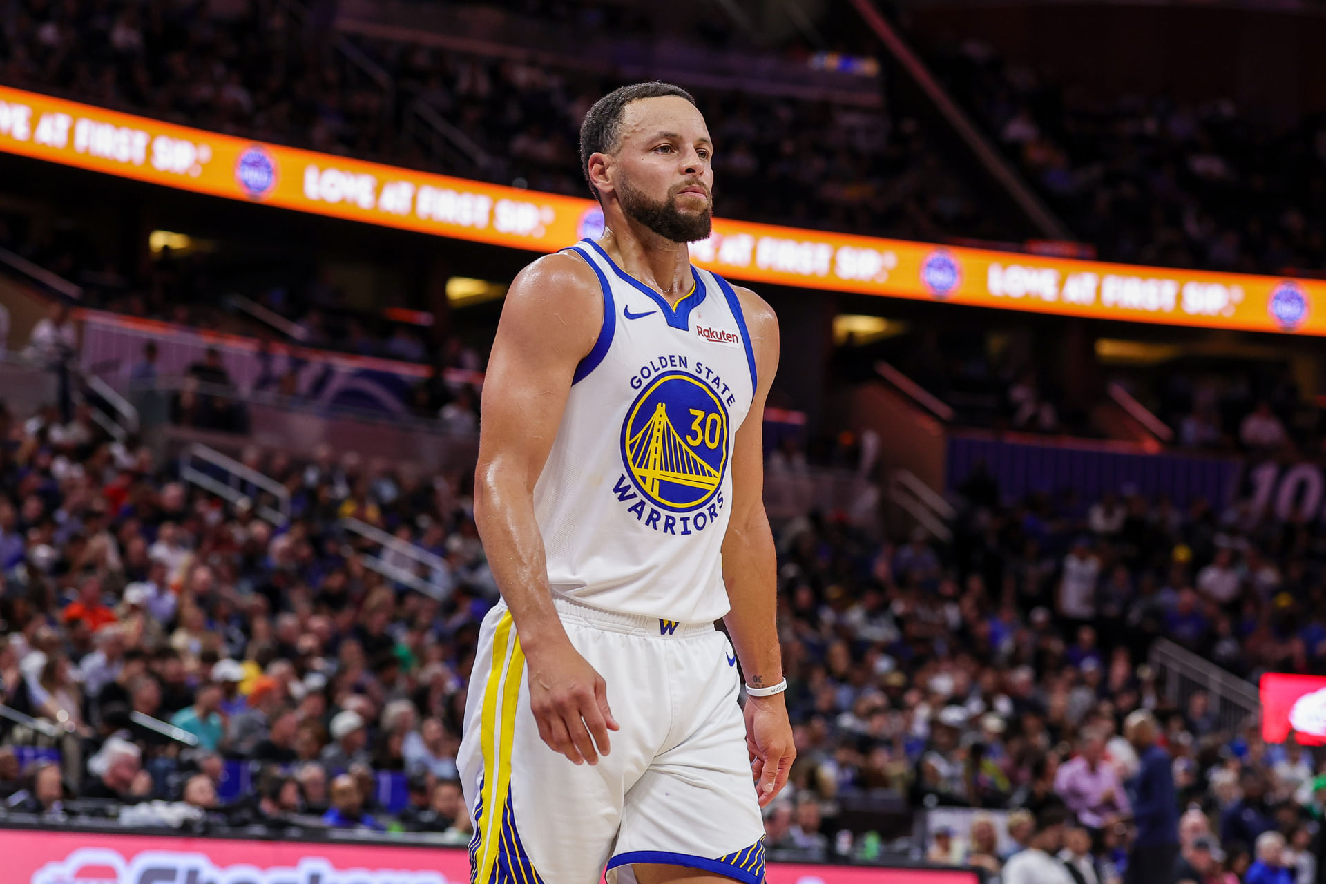 Steph Curry Gives 3-Word Approval as Former Teammate Pulls Off First-Ever Iconic Look-Away of Warriors Superstar (Source: Imagn)